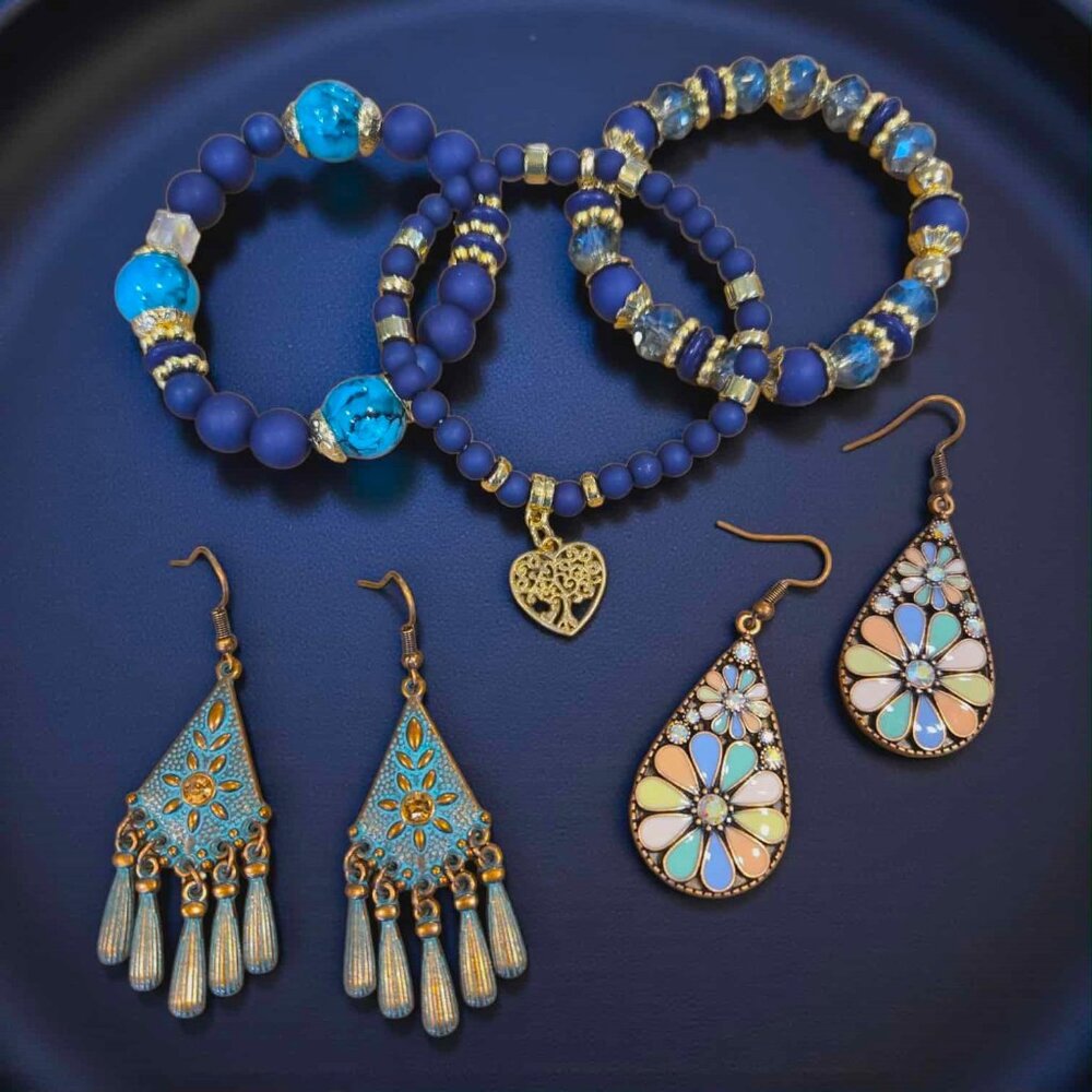 Navy Blue Stunning Earring And Bracelet Set